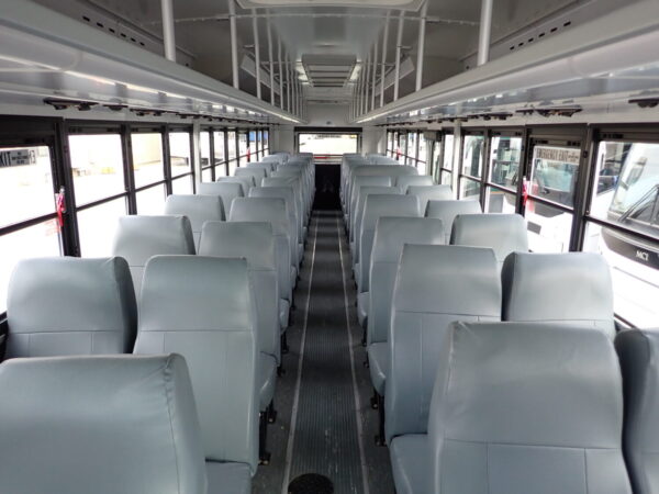2013 Blue Bird All American Passenger Bus B91500 - Image 9