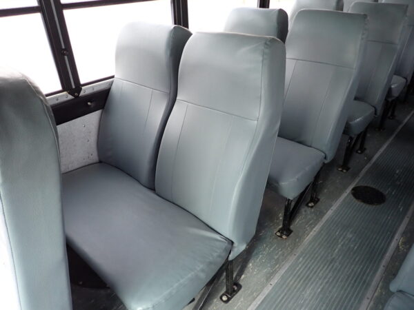 2013 Blue Bird All American Passenger Bus B91500 - Image 8