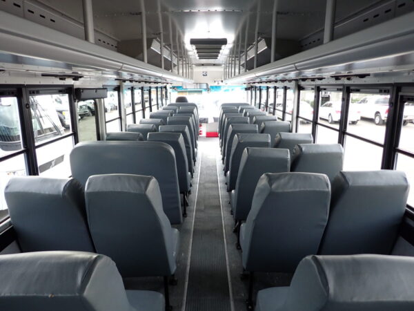 2013 Blue Bird All American Passenger Bus B91500 - Image 10