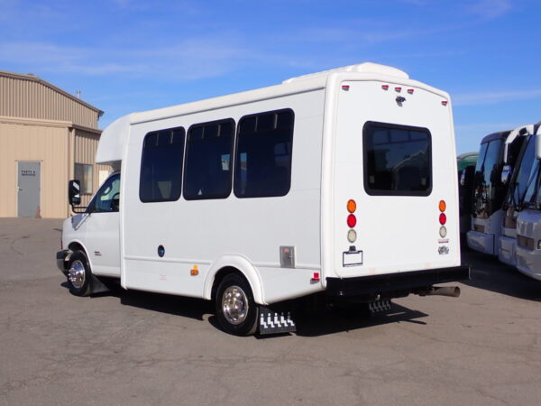 2016 Goshen Impulse Shuttle Bus S49978 - Image 5