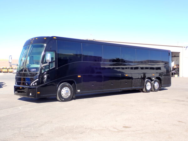 2016 MCI J4500 Highway Coach C67632 - Image 3