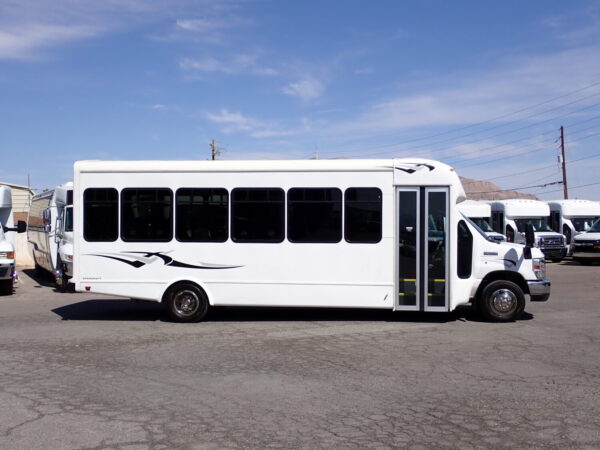 2019 Starcraft Allstar MVP Shuttle Bus S63782 - Image 4