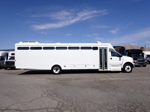 2008 Glaval Prisoner Transport Bus S68634 - Image 3