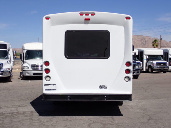 2013 Starcraft Allstar Lift Equipped Shuttle Bus S95297 - Image 6