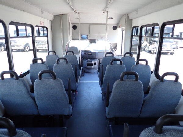 2013 Starcraft Allstar Lift Equipped Shuttle Bus S95297 - Image 10