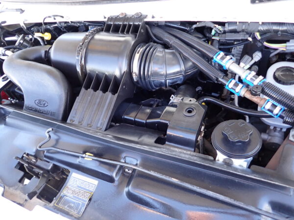 2013 Starcraft Allstar Lift Equipped Shuttle Bus S95297 - Image 12