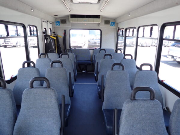 2013 Starcraft Allstar Lift Equipped Shuttle Bus S95297 - Image 9