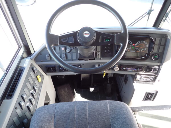 2013 Thomas Saf-T-Liner HDX Bus B53191 - Image 11
