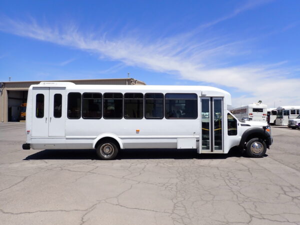 2016 ElDorado Aero Elite Lift Equipped Shuttle Bus S51929 - Image 4