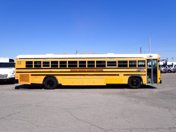 2004 Blue Bird All American School Bus B14038 - Image 5