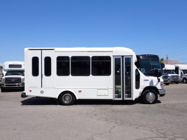 2019 Starcraft Allstar Lift Equipped Shuttle Bus S39750 - Image 4
