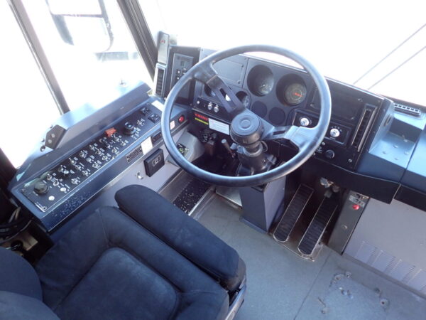 2004 MCI D4500 Lift Equipped Commuter Coach C56315 - Image 11