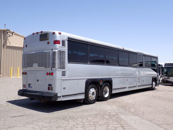 2004 MCI D4500 Lift Equipped Commuter Coach C56315 - Image 7
