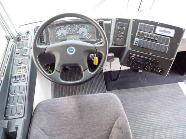 2014 Blue Bird All American Passenger Bus B95887 - Image 10
