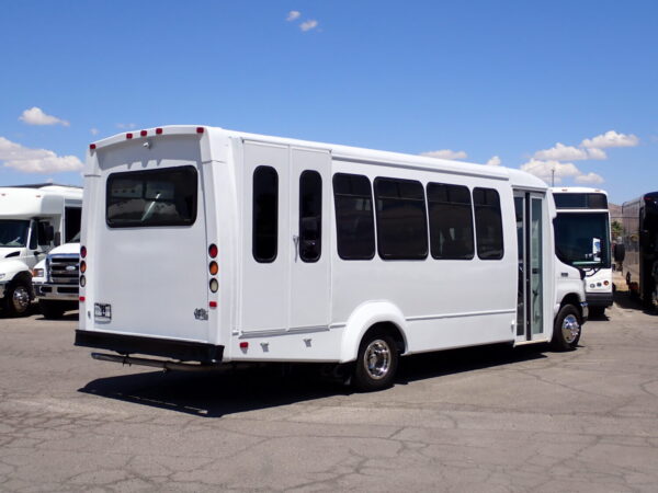 2016 Elkhart Lift Equipped Shuttle Bus S55090 - Image 7