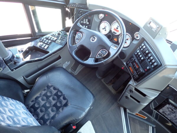 2017 MCI J4500 Highway Coach C67892 - Image 11
