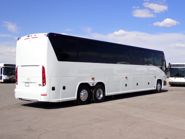 2017 MCI J4500 Highway Coach C67892 - Image 7