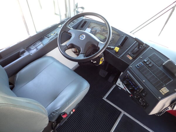 2015 Blue Bird All American Passenger Bus B10561 - Image 11