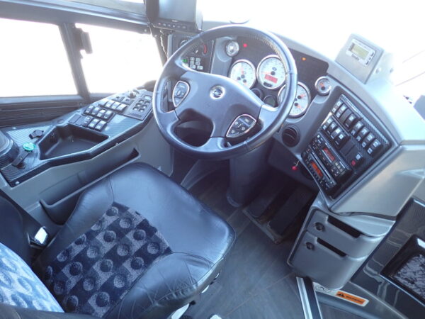 2017 MCI J4500 Highway Coach C67890 - Image 11