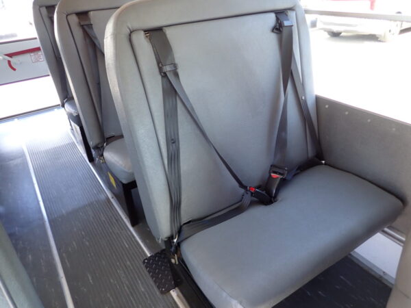 2005 Collins Bus Bantam Daycare Bus B68341 - Image 8