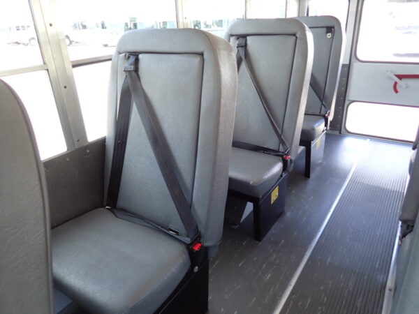 2005 Collins Bus Bantam Daycare Bus B68341 - Image 9