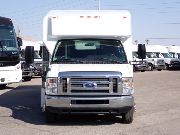 2014 ElDorado Advantage Lift Equipped Shuttle Bus S18813 - Image 2