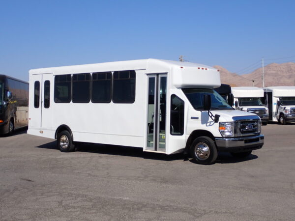 2014 ElDorado Advantage Lift Equipped Shuttle Bus S18813