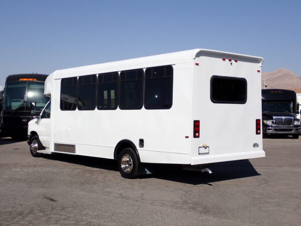 2014 ElDorado Advantage Lift Equipped Shuttle Bus S18813 - Image 5