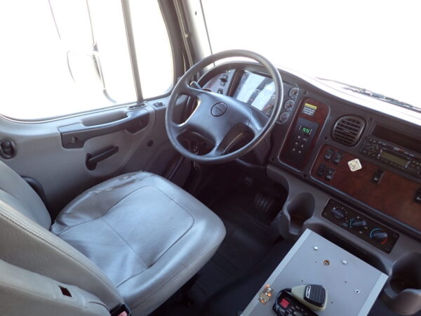 2009 M2 Freightliner Turtle Top Prison Bus SE5903 - Image 12