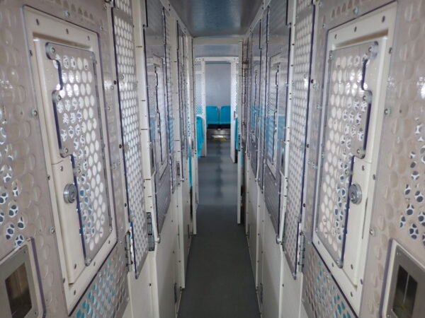 2014 MCI D4000 Prison Bus C13349 - Image 13