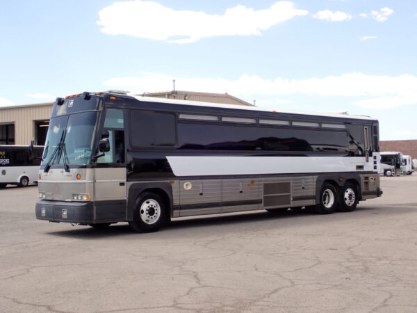 2014 MCI D4000 Prison Bus C13349 - Image 3