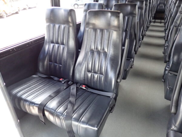 2015 Champion Defender Shuttle Bus SM5348 - Image 8