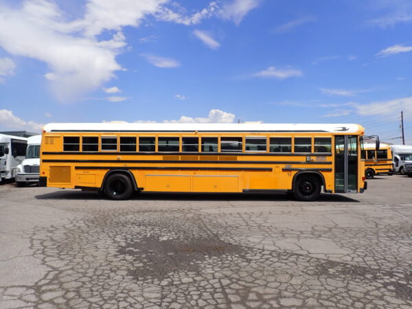 2004 Blue Bird All American School Bus B14031 - Image 4