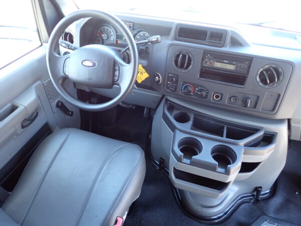 2009 Starcraft Allstar Shuttle Bus S90947 - Image 11