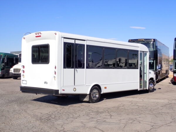 2014 Starcraft Allstar Lift Equipped Shuttle Bus S88873 - Image 7