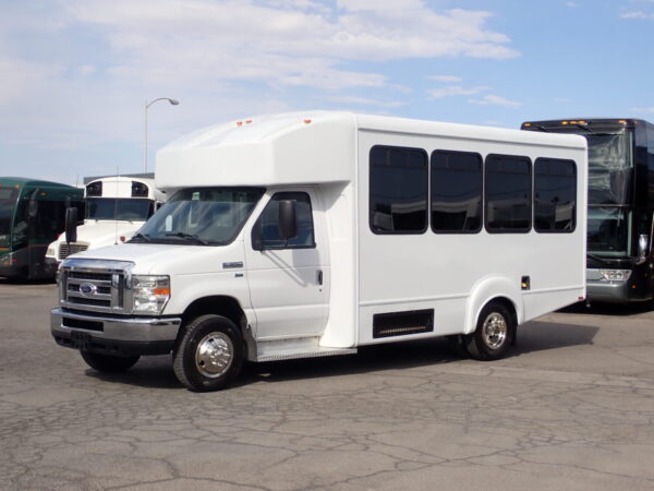 2015 Goshen Lift Equipped Shuttle Bus S36663 - Image 3