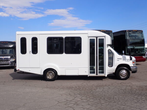 2015 Goshen Lift Equipped Shuttle Bus S36663 - Image 4