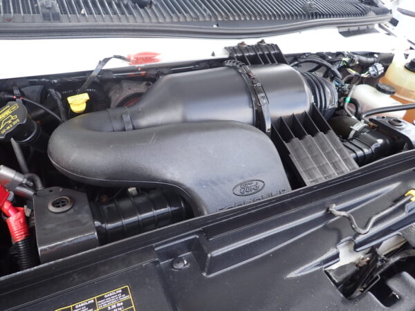 2015 Goshen Lift Equipped Shuttle Bus S36663 - Image 13