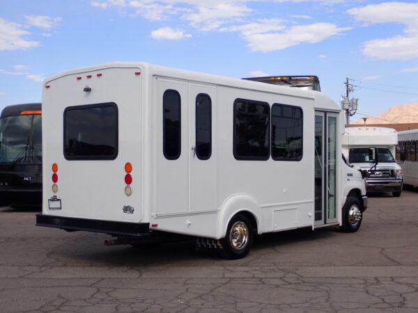 2015 Goshen Lift Equipped Shuttle Bus S36663 - Image 7