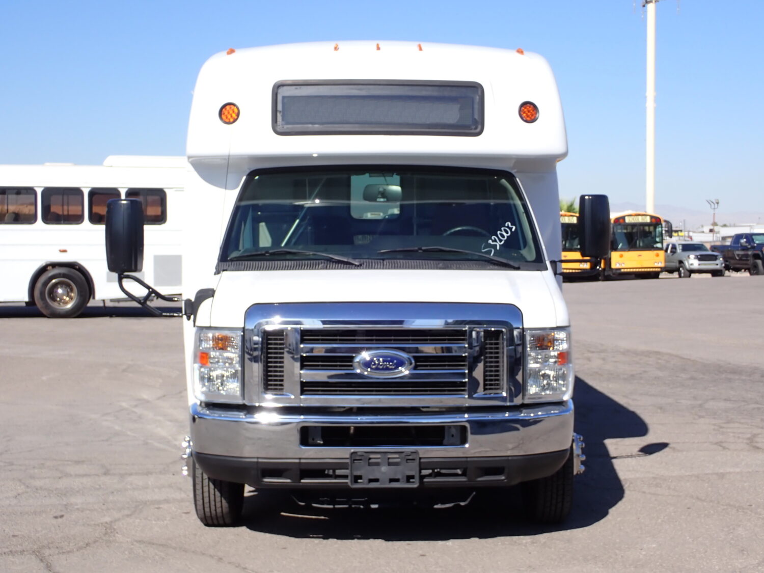 2019 Elkhart Coach ECII Lift Equipped Shuttle S32003 - Image 2