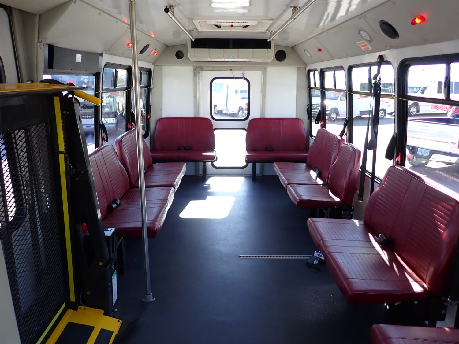 2019 Elkhart Coach ECII Lift Equipped Shuttle S32003 - Image 10
