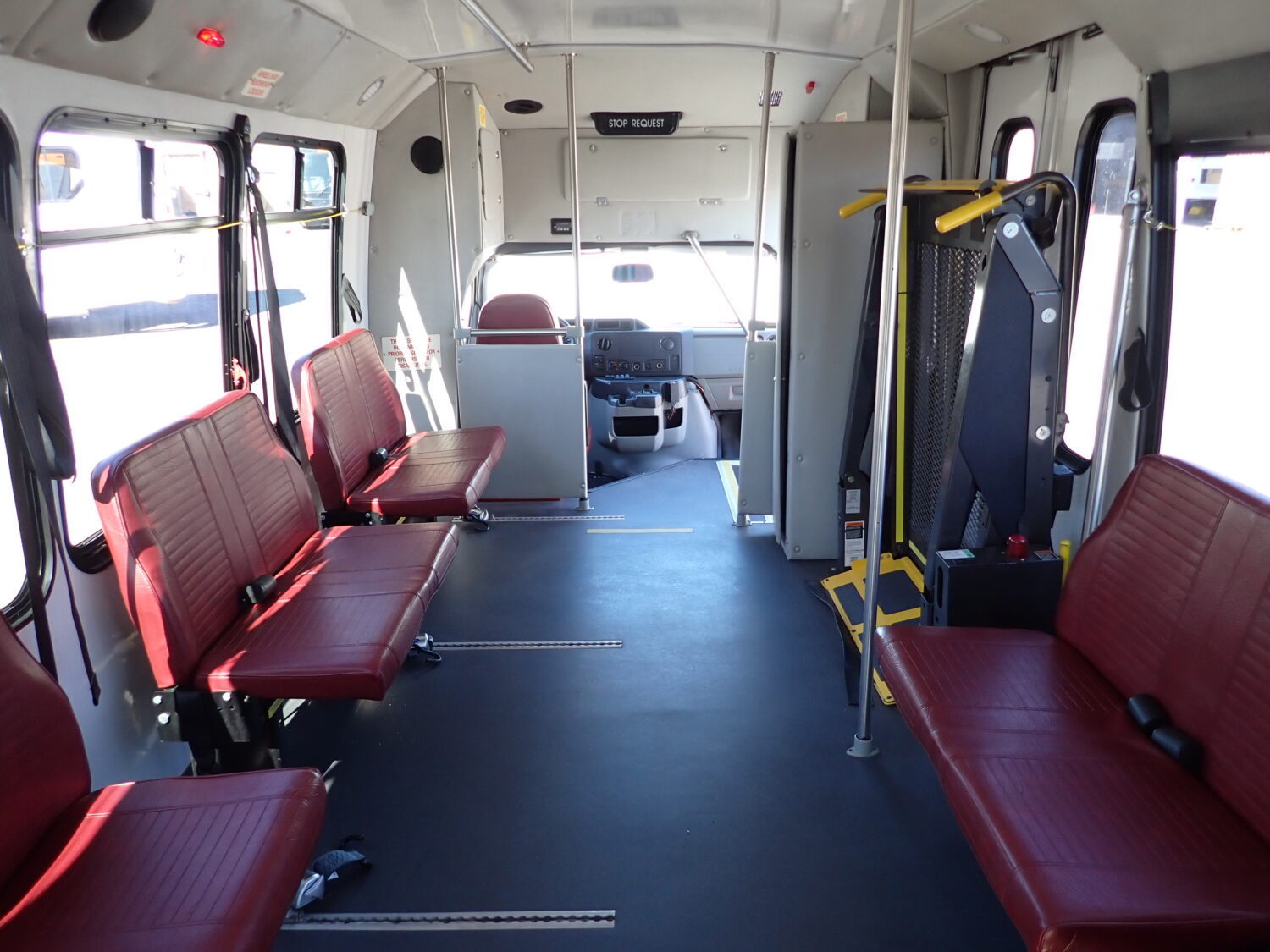 2019 Elkhart Coach ECII Lift Equipped Shuttle S32003 - Image 9