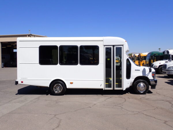 2023 Starcraft Allstar Shuttle Bus S30518 - Image 5