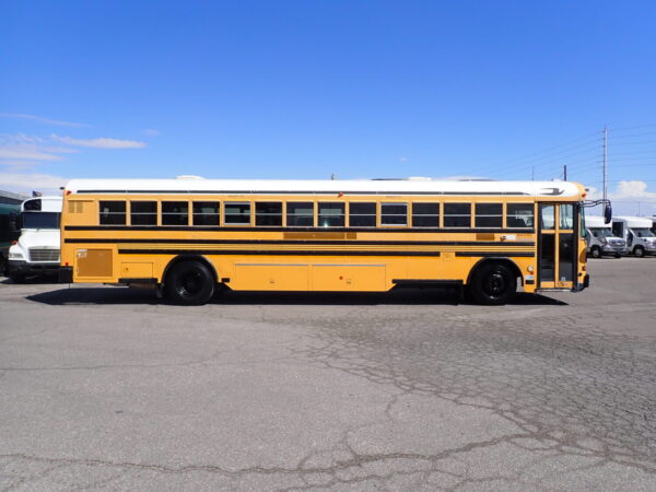 2004 Blue Bird All American School Bus B17250 - Image 4