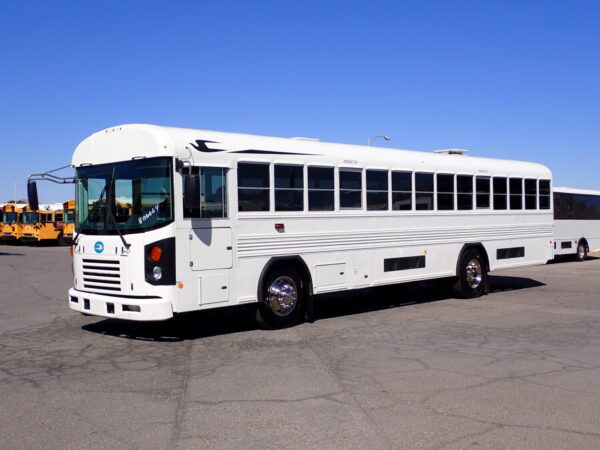 2015 Blue Bird All American FE Passenger Bus B06664 - Image 3