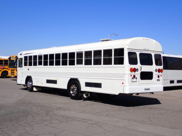 2015 Blue Bird All American FE Passenger Bus B06664 - Image 5