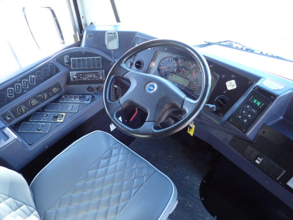2014 Blue Bird Vision Passenger Bus B04093 - Image 11