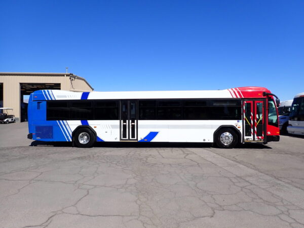 2009 Gillig Transit Wheelchair Bus T79860 - Image 4