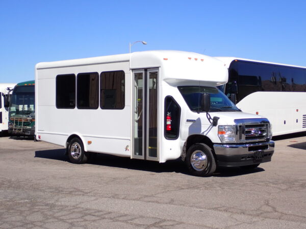 2023 Starcraft Allstar Shuttle Bus S30512