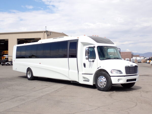 2014 Grech Motors GM40 Executive Shuttle Bus ST0682
